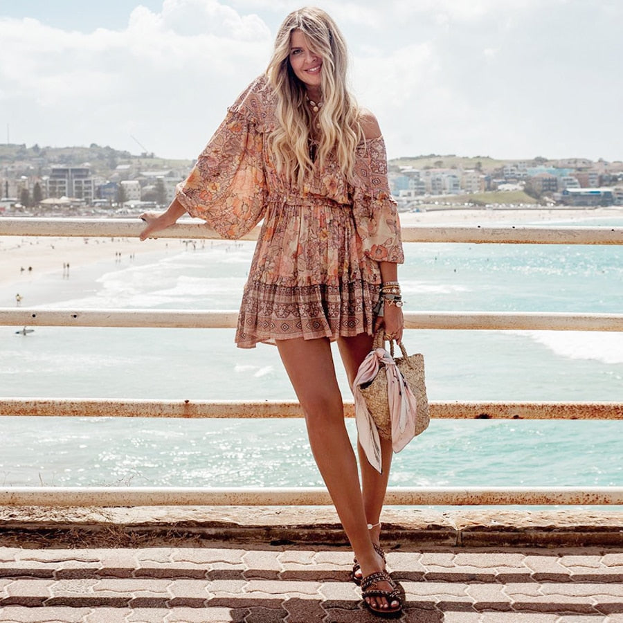 Mini vestidos de mujer de verano con estampado floral.