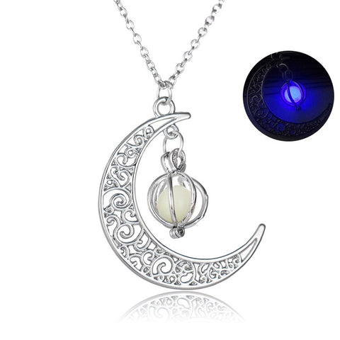 2pcs Luxury Glow In The Dark necklaces Luminous Moon and Pumpkin pendant Necklaces For women Fashion Jewelry Accessories