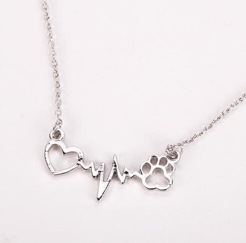 Collar con colgante de cadena de amor con forma de corazón y huellas de perros y mascotas